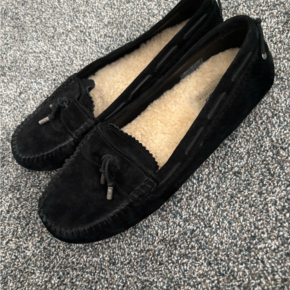 Black Ugg Moccasin, worn 2-3 times. Excellent condition
